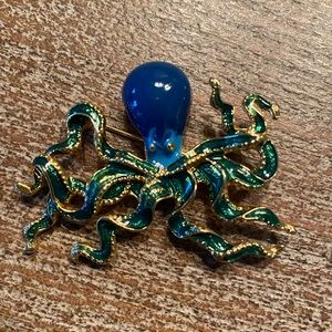 Vintage MFA Museum Of Fine Arts Brooch